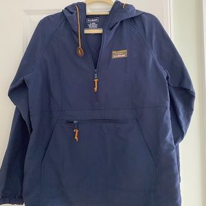 L.L Bean womens rain jacket/windbreaker
